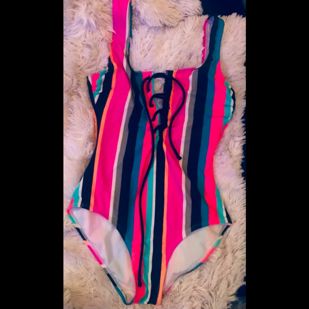 Cute lace up swimsuit